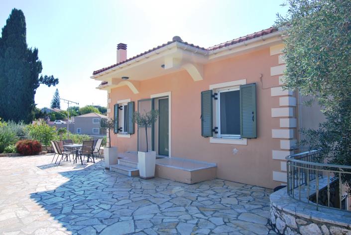 Image No.2-Villa de 2 chambres à vendre à Mavrata