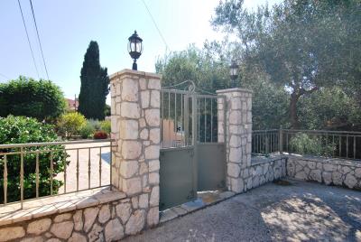 Villa_for_sale_in_Mavrata_Kefalonia--26-