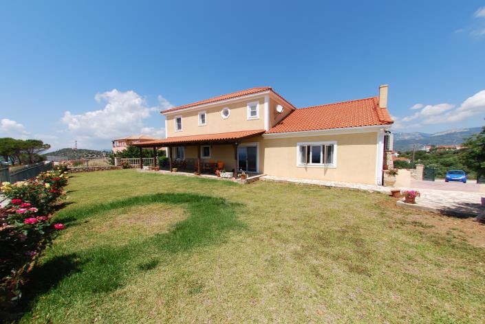 Image No.10-Propriété de 4 chambres à vendre à Kobothekrata