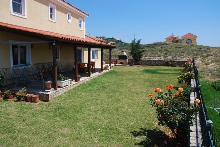 Image No.8-Propriété de 4 chambres à vendre à Kobothekrata