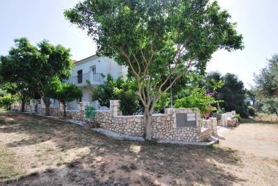 Villa_for_sale_in_Pessada_Kefalonia--15-