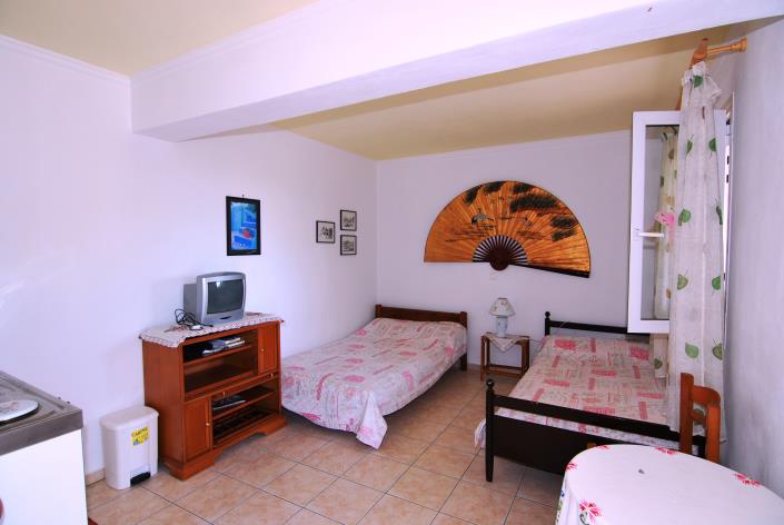 Image No.6-2 Bed Property for sale