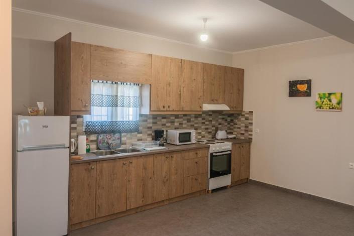 Image No.3-Villa de 4 chambres à vendre à Ratzakli