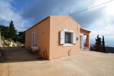 1 - Kaminarata, House