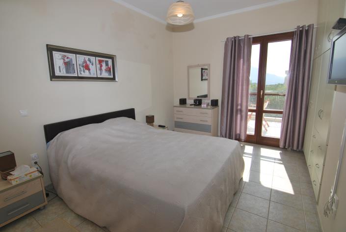 Image No.4-2 Bed Flat for sale