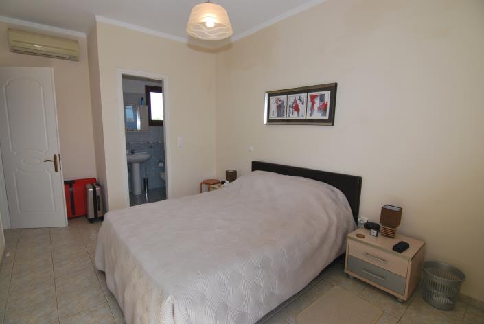 Image No.5-2 Bed Flat for sale