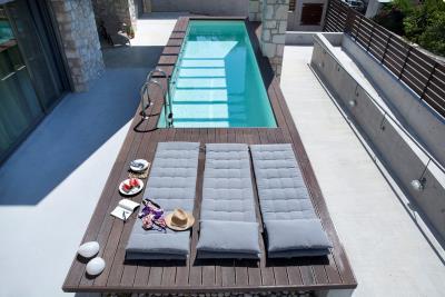 Exquistie_villa_with_pool_for_sale_in_Kefalonia--21-