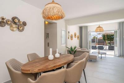 1d961306-05d0-4220-acca-c4b338e17417