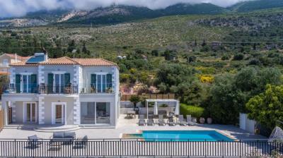 Villa_with_pool_for_sale_in_Lourdas_Kefalonia--2-