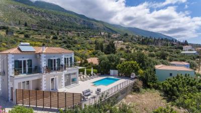 Villa_with_pool_for_sale_in_Lourdas_Kefalonia--9-