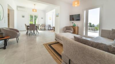 Villa_with_pool_for_sale_in_Lourdas_Kefalonia--14-