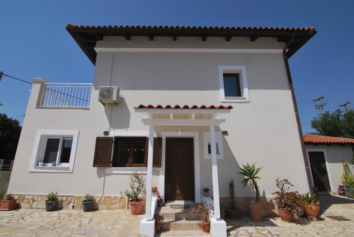 Image No.2-Villa de 4 chambres à vendre à Metaxata