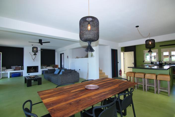 Image No.10-Villa de 4 chambres à vendre à Tzamarelata