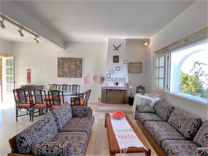 Image No.10-3 Bed House for sale