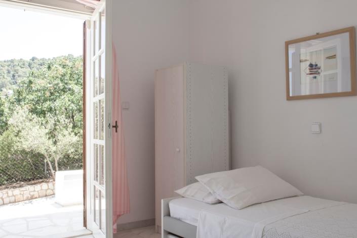 Image No.18-3 Bed House for sale