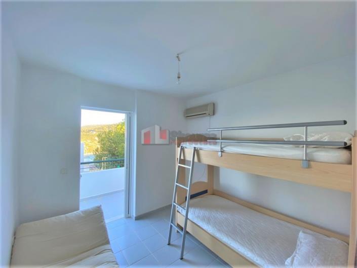 Image No.17-3 Bed House for sale