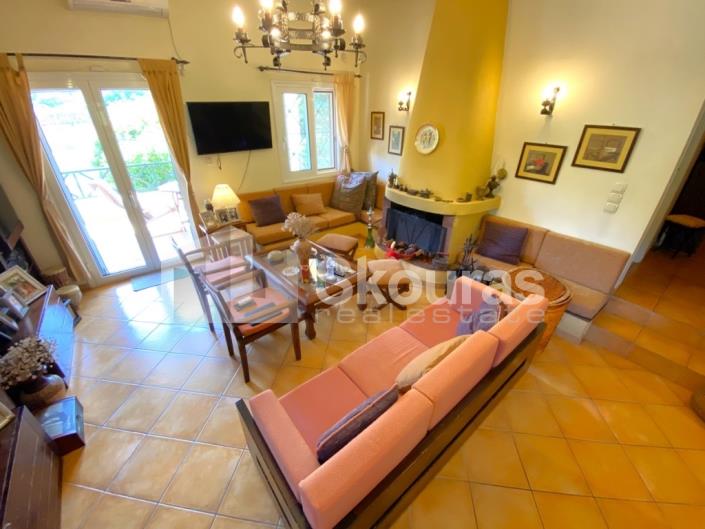 Image No.6-2 Bed House for sale