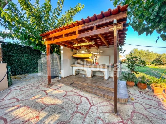 Image No.6-5 Bed House for sale