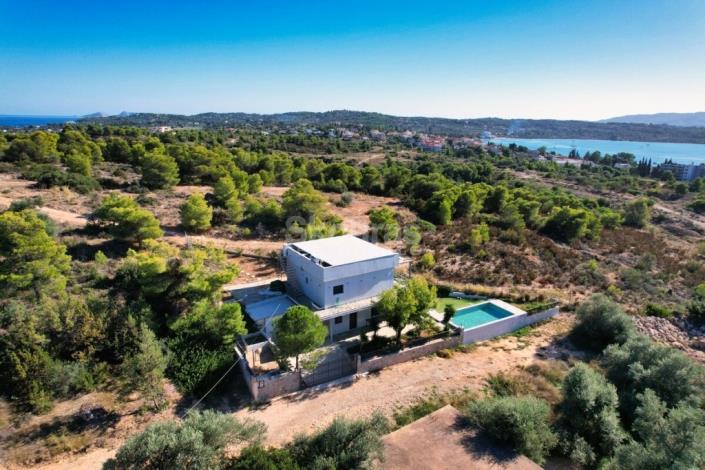 Image No.11-3 Bed Villa / Detached for sale