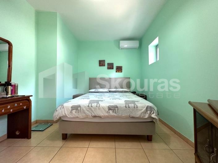 Image No.13-3 Bed House for sale