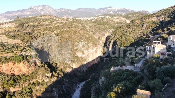 Image No.20-2 Bed House for sale