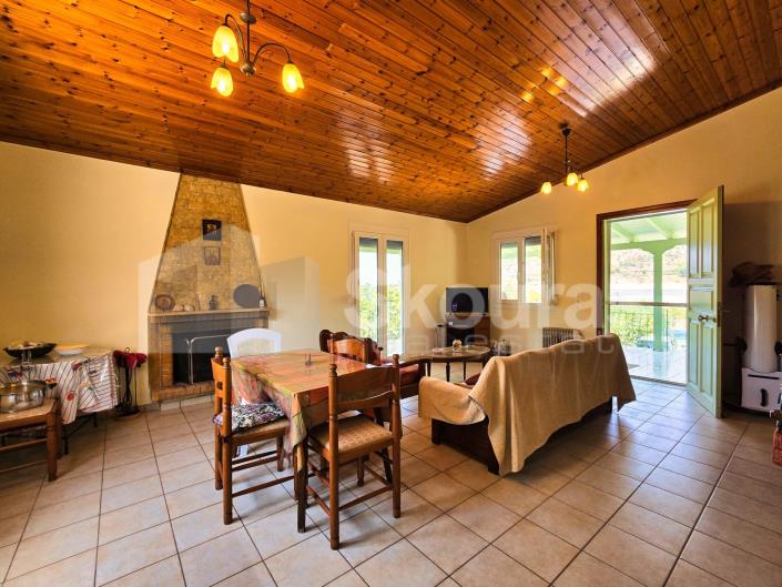 Image No.6-Maison / Villa de 2 chambres à vendre à Kranidi