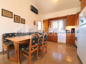 b483accce121459fb1918bf05aad2878