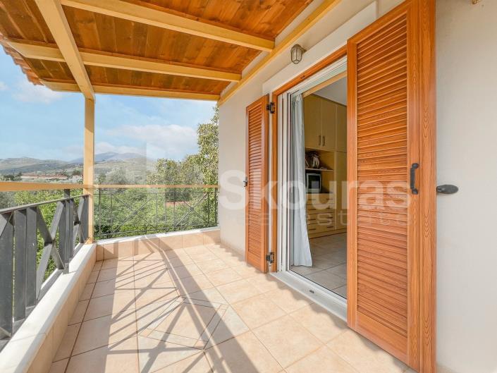 Image No.11-3 Bed House for sale