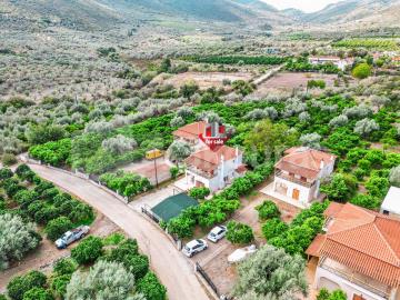 4a3f9f22f4d0457bbdb801bdec99a110