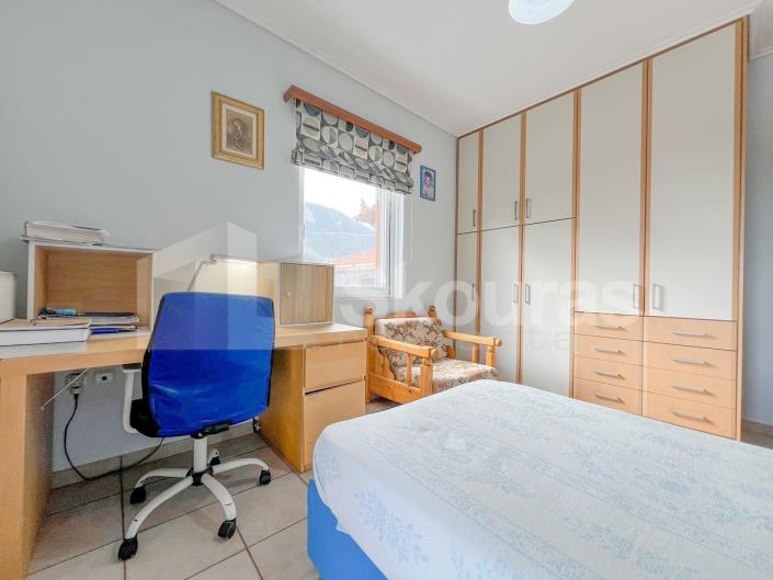 Image No.17-3 Bed House for sale