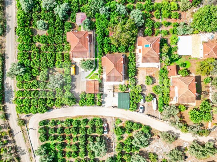 Image No.8-3 Bed House for sale