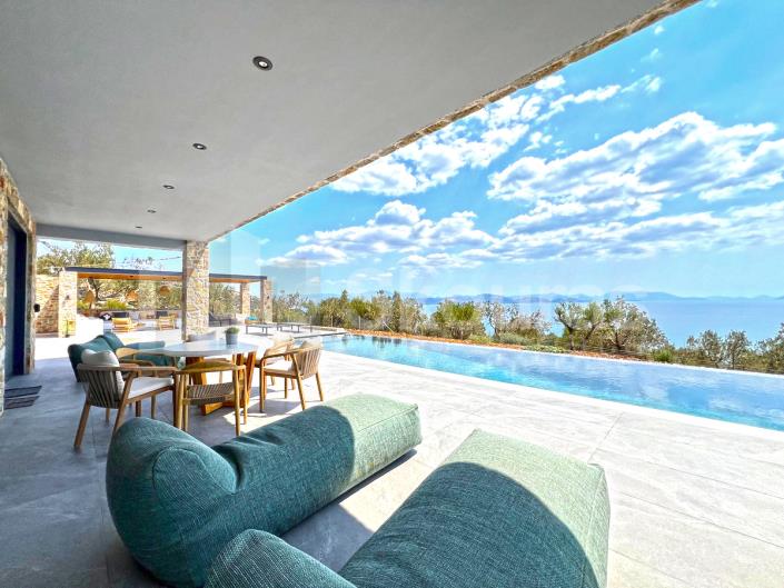 Image No.12-3 Bed House for sale