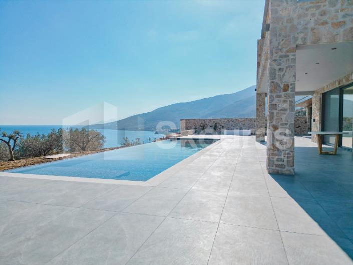 Image No.21-3 Bed House for sale