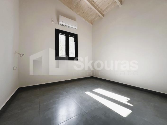 Image No.11-2 Bed House for sale