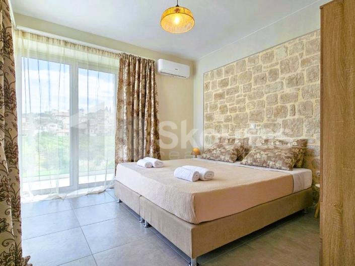 Image No.13-4 Bed House/Villa for sale