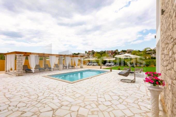 Image No.6-4 Bed House/Villa for sale