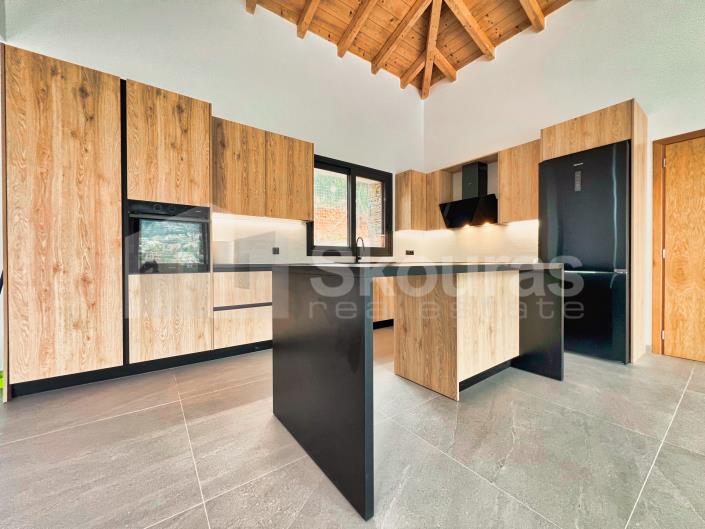 Image No.8-2 Bed House/Villa for sale