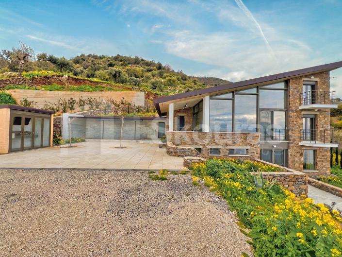 Image No.20-Maison / Villa de 6 chambres à vendre à Pera Melana