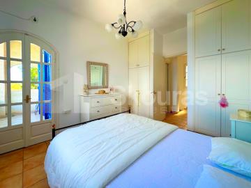 09649b903bb546a5b510eefc42996005