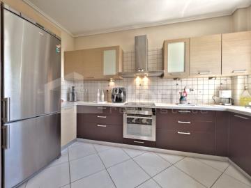 1e057b70feb74b889fa850a490742a0f