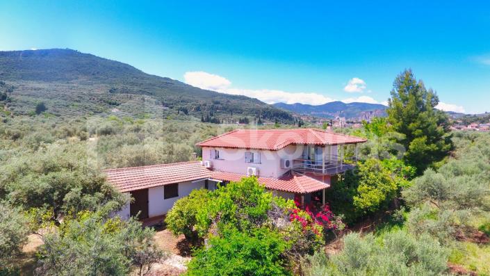 Image No.25-Maison de 4 chambres à vendre à Péloponnèse