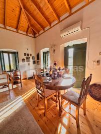 364fe27ba1c848bd91c5aba0ee4d8085