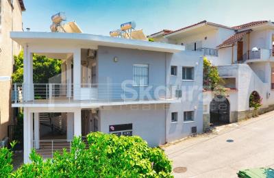 16fd7051a8e24c81822eaaecd25f90f1