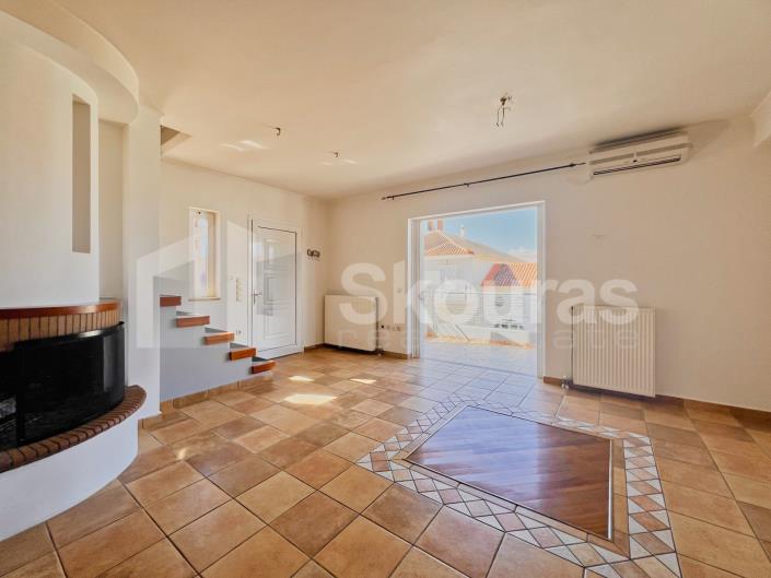 Image No.2-2 Bed Maisonette for sale