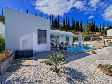 c5cc98a02d9144548076e19d65c12a4b