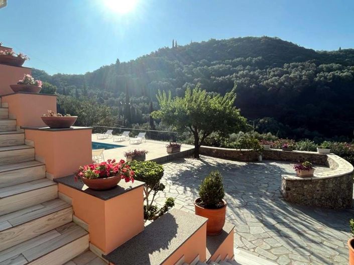 Image No.5-Maison de 4 chambres à vendre à Corfou