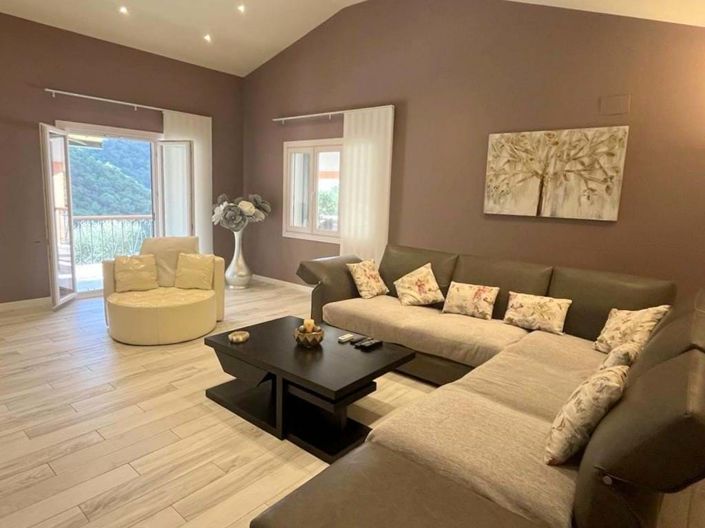 Image No.9-Maison de 4 chambres à vendre à Corfou