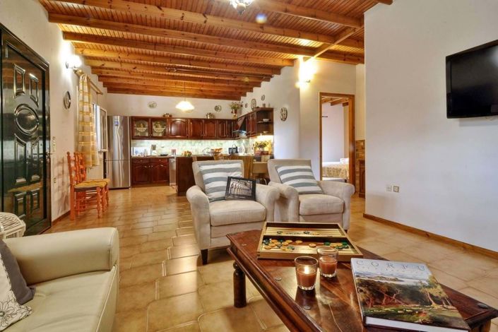 Image No.6-4 Bed House for sale