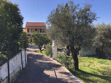 0bf434c2-ca5d-4475-aba8-5ee7d04f72be