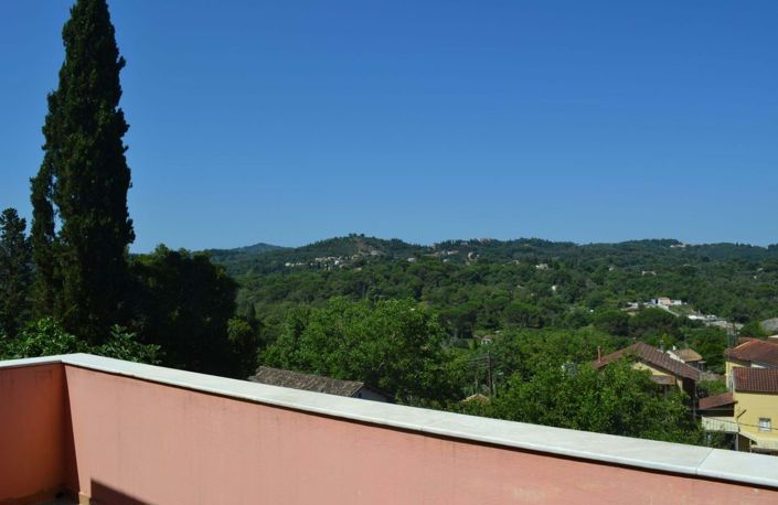 Image No.11-3 Bed House for sale